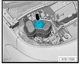 Volkswagen ID.4. Checking cooling system for leaks