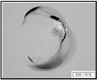 Volkswagen ID.4. Half moon (stone chip)