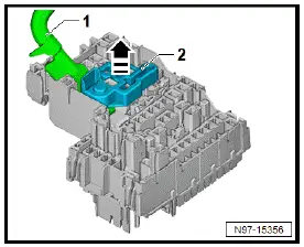 Volkswagen ID.4. Removing and installing fuse holder B [SB] 